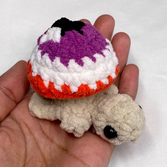 Crochet Fidget Popping Turtle - Picture 5 of 8
